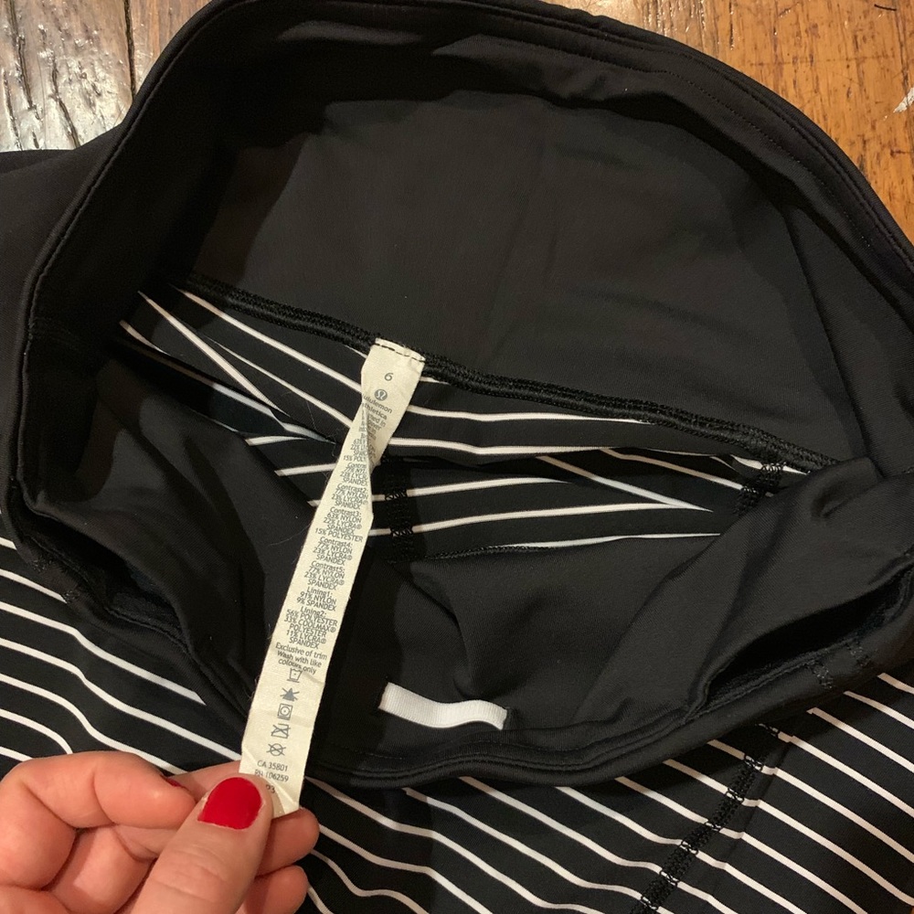 RARE Lululemon Parallel Stripe Runday Crops - Picture 6 of 16